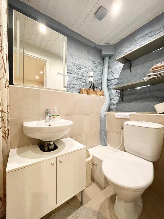 Cosy Studio In Historical Building. City Center Διαμέρισμα Ταλίν Εξωτερικό φωτογραφία