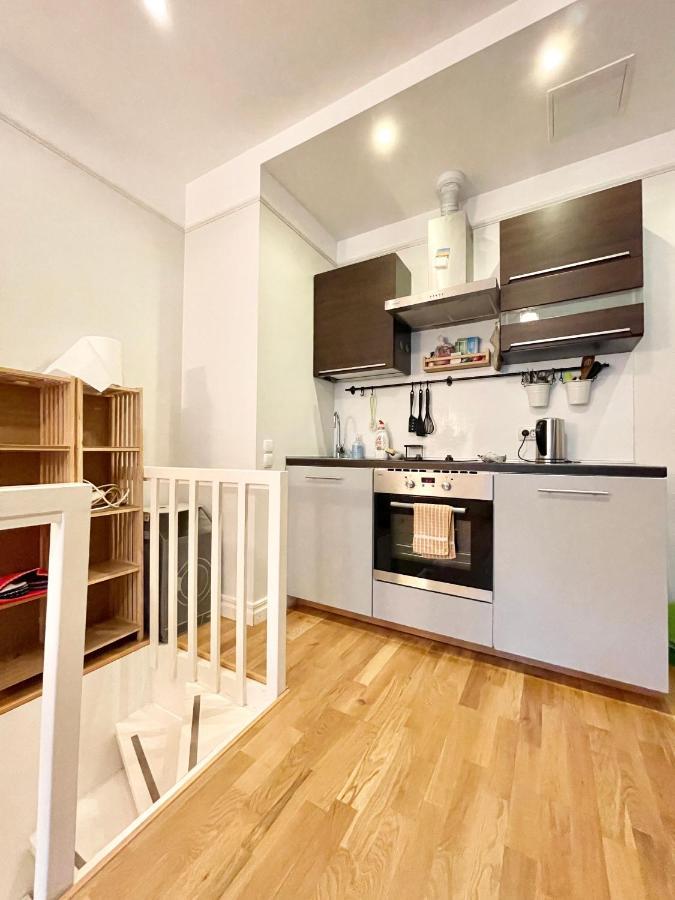 Cosy Studio In Historical Building. City Center Διαμέρισμα Ταλίν Εξωτερικό φωτογραφία